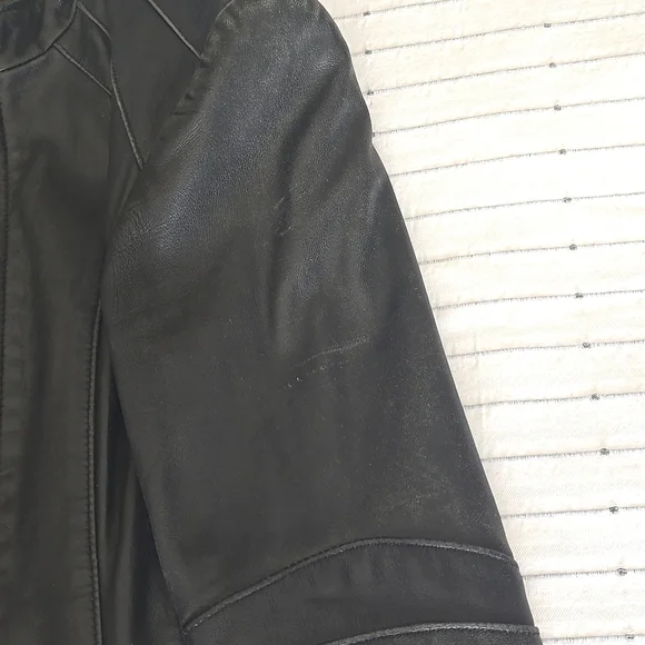 Cropped leather jacket - Picture 12 of 15